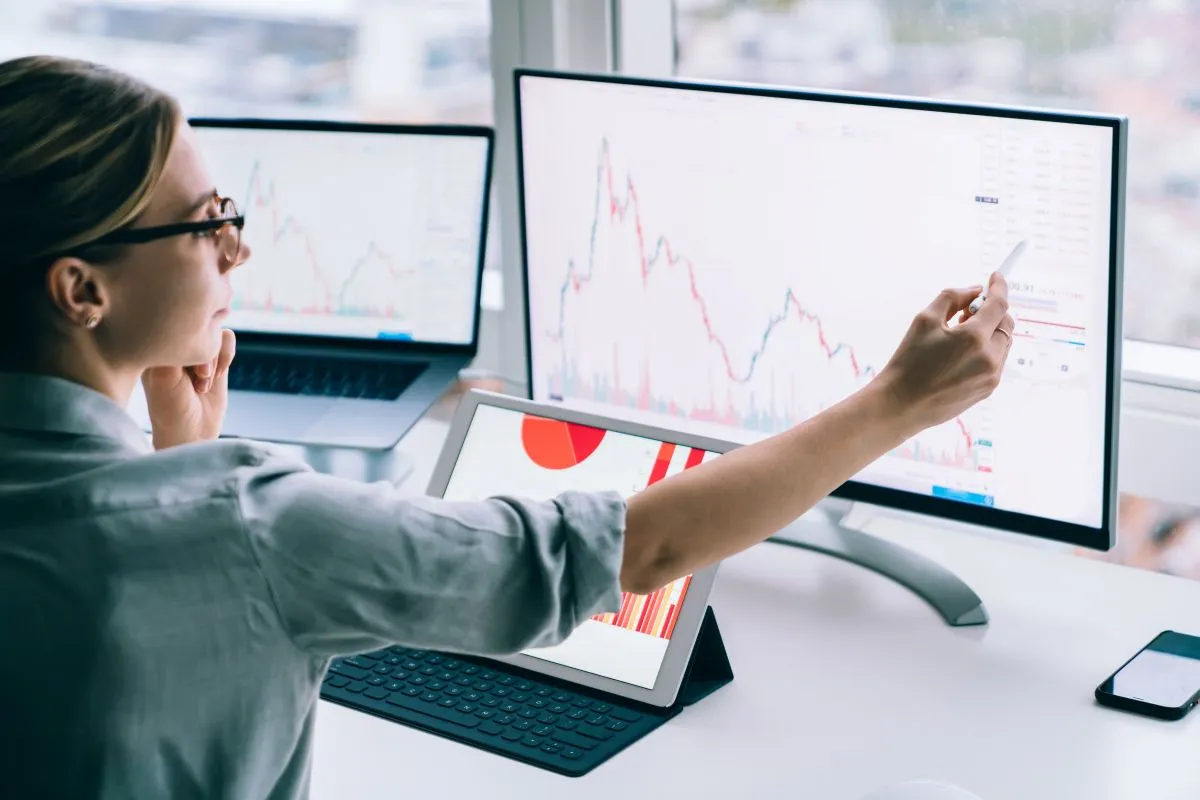 Análise de dados financeiros e indicadores para avaliar a viabilidade de um projeto de investimento